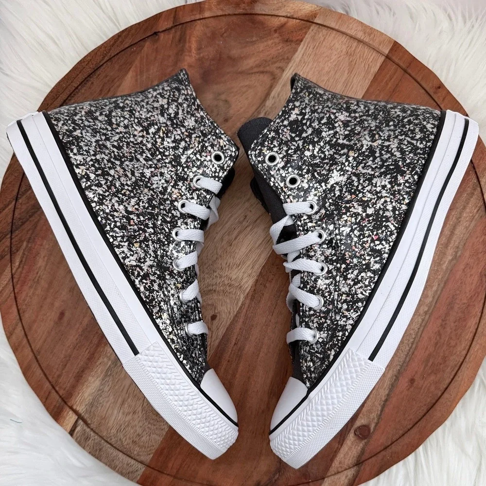 Converse youth size