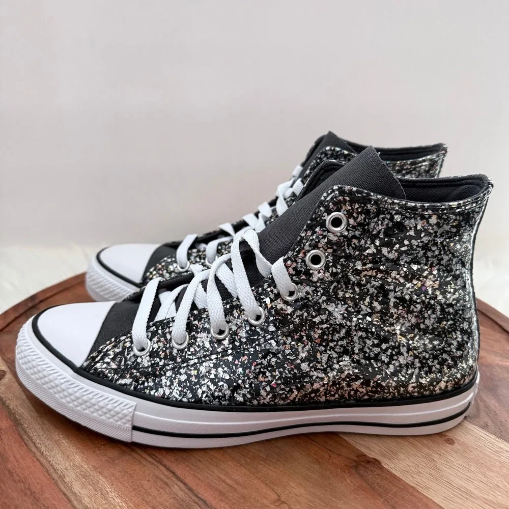 Converse youth size