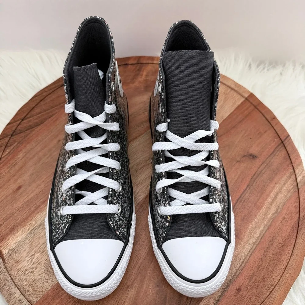 Converse youth size