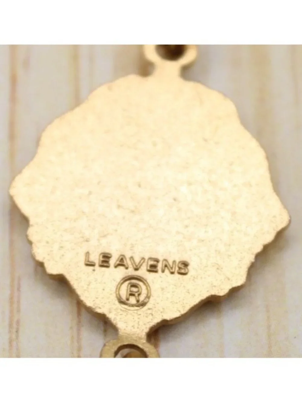 Leavens durable retro