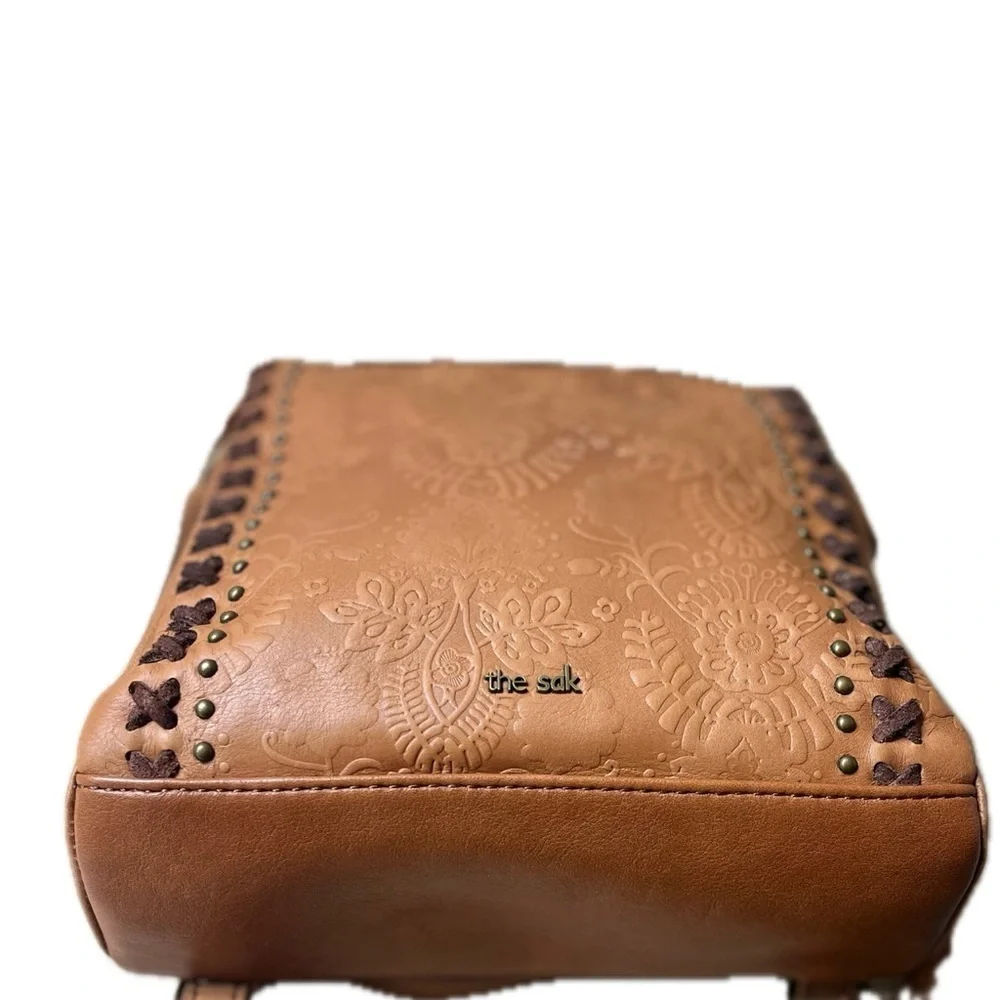 The Sak discover elegance