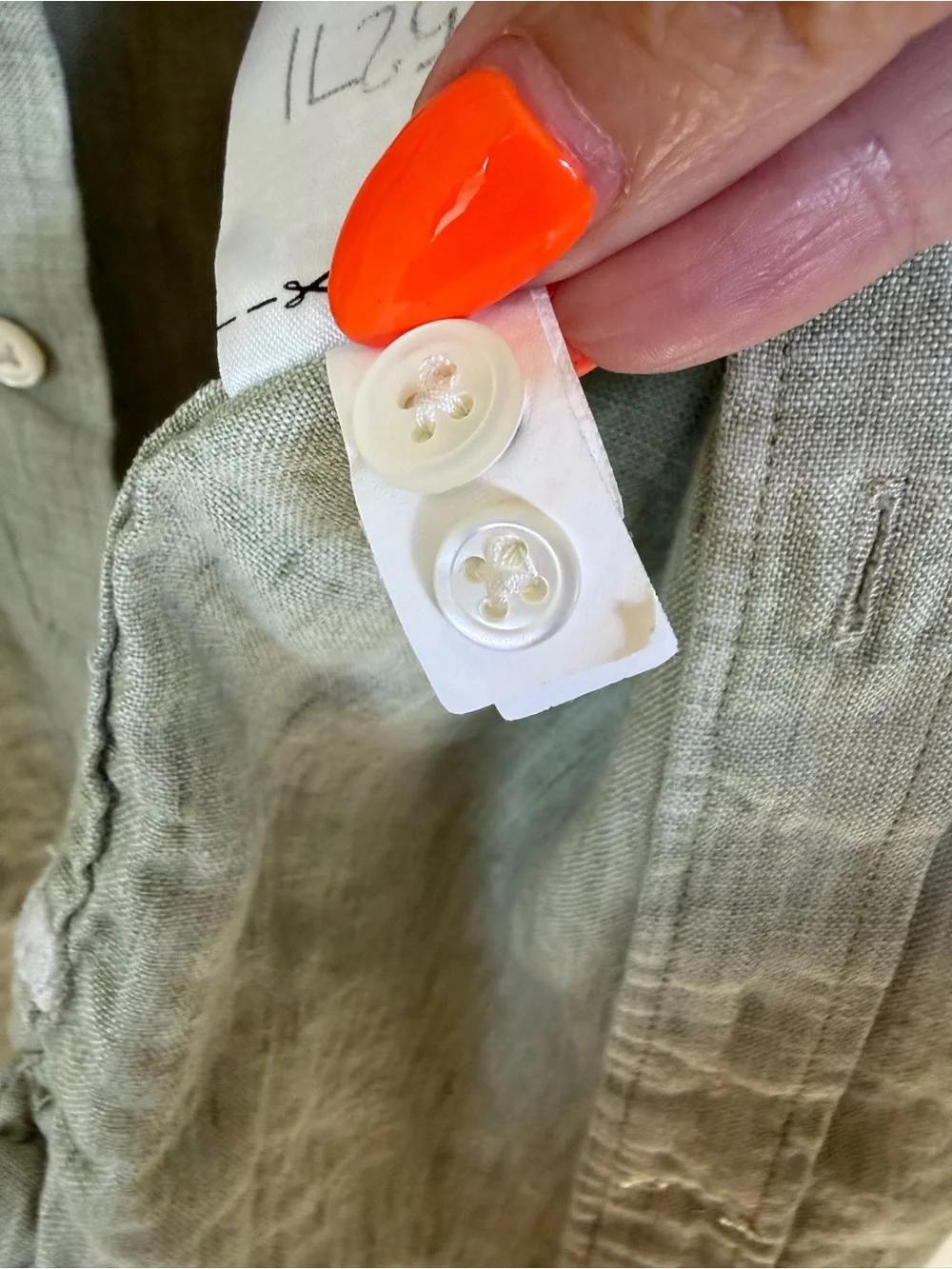 Banana Republic collection flaws no
