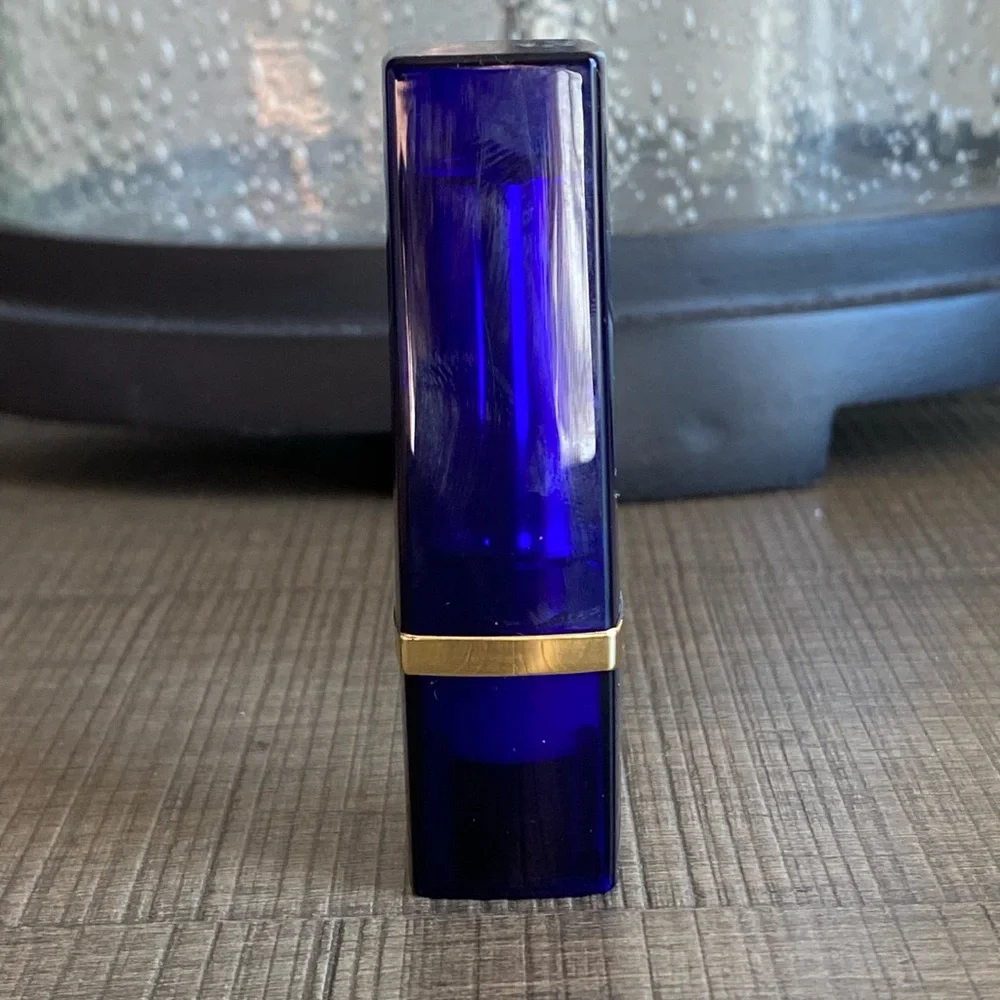 ESTEE LAUDER Pure Eden 189 Pure Color Long Lasting Lipstick Square Blue Case