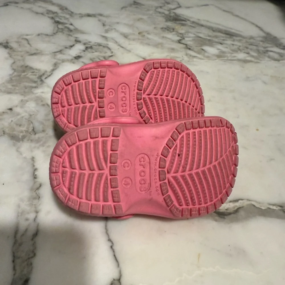 CROCS follow us