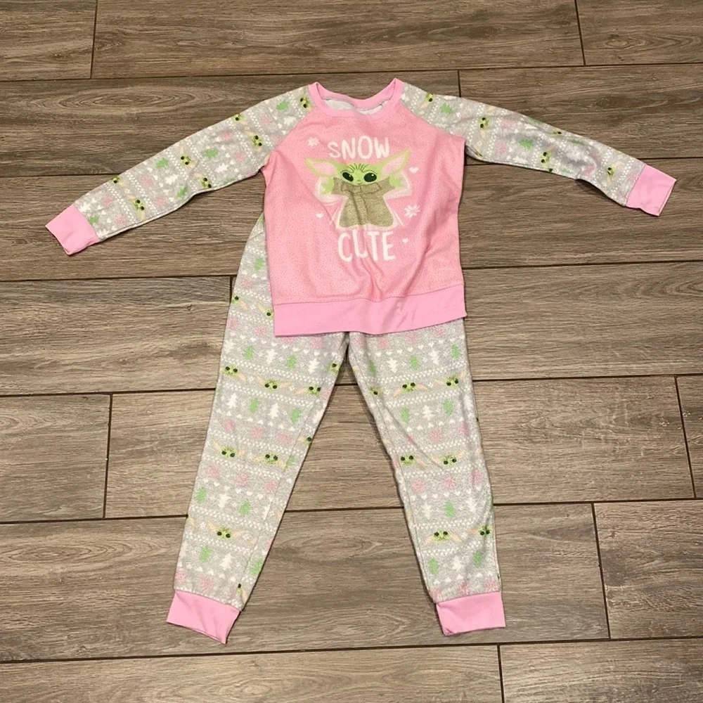 Star Wars Baby Yoda Medium Girls Pajamas