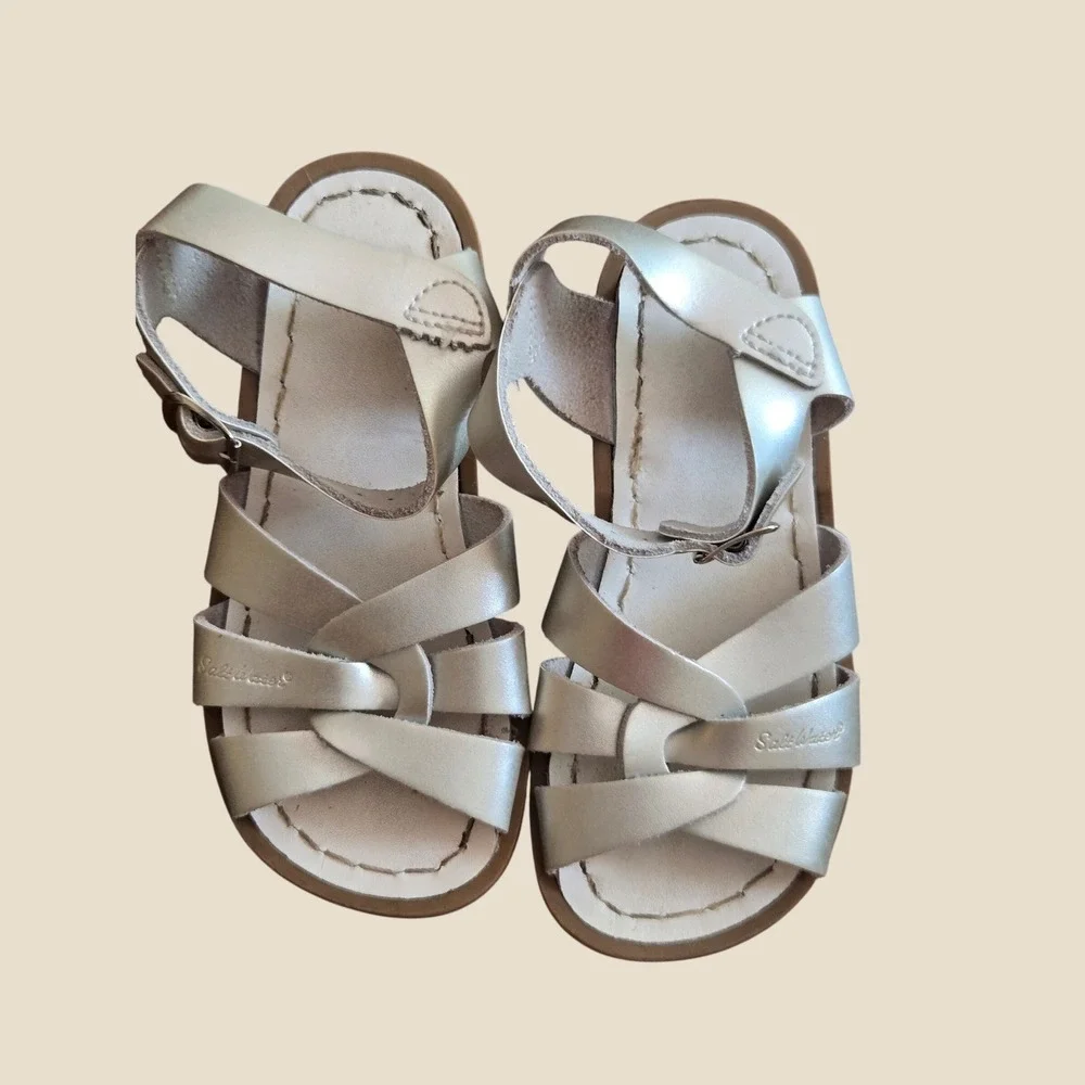 SaltWater Sandals Hoy Shoes Retro Metallic Silver Leather Sandals Kids 11 Silver