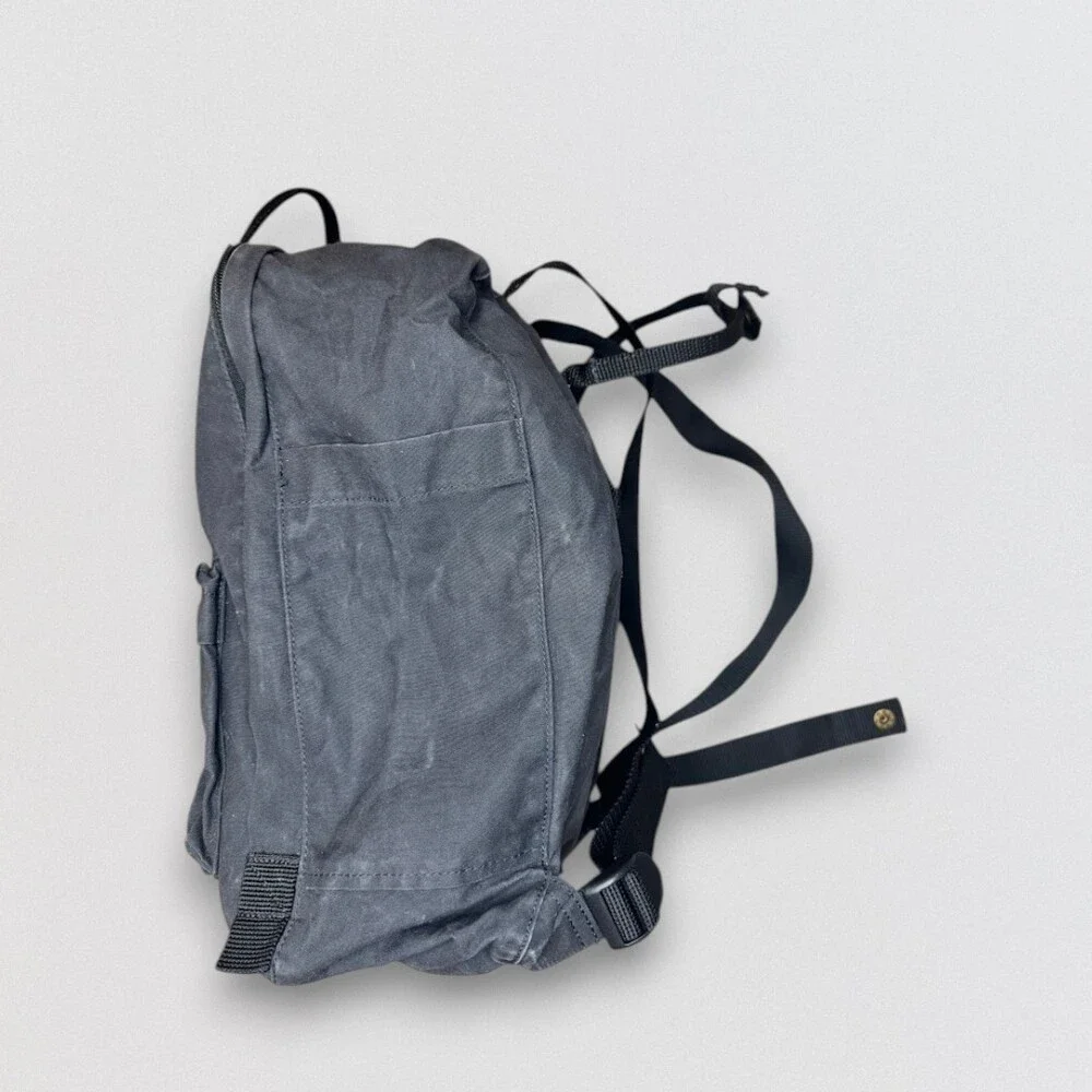Black Everyday Laptop Travel Backpack 16L