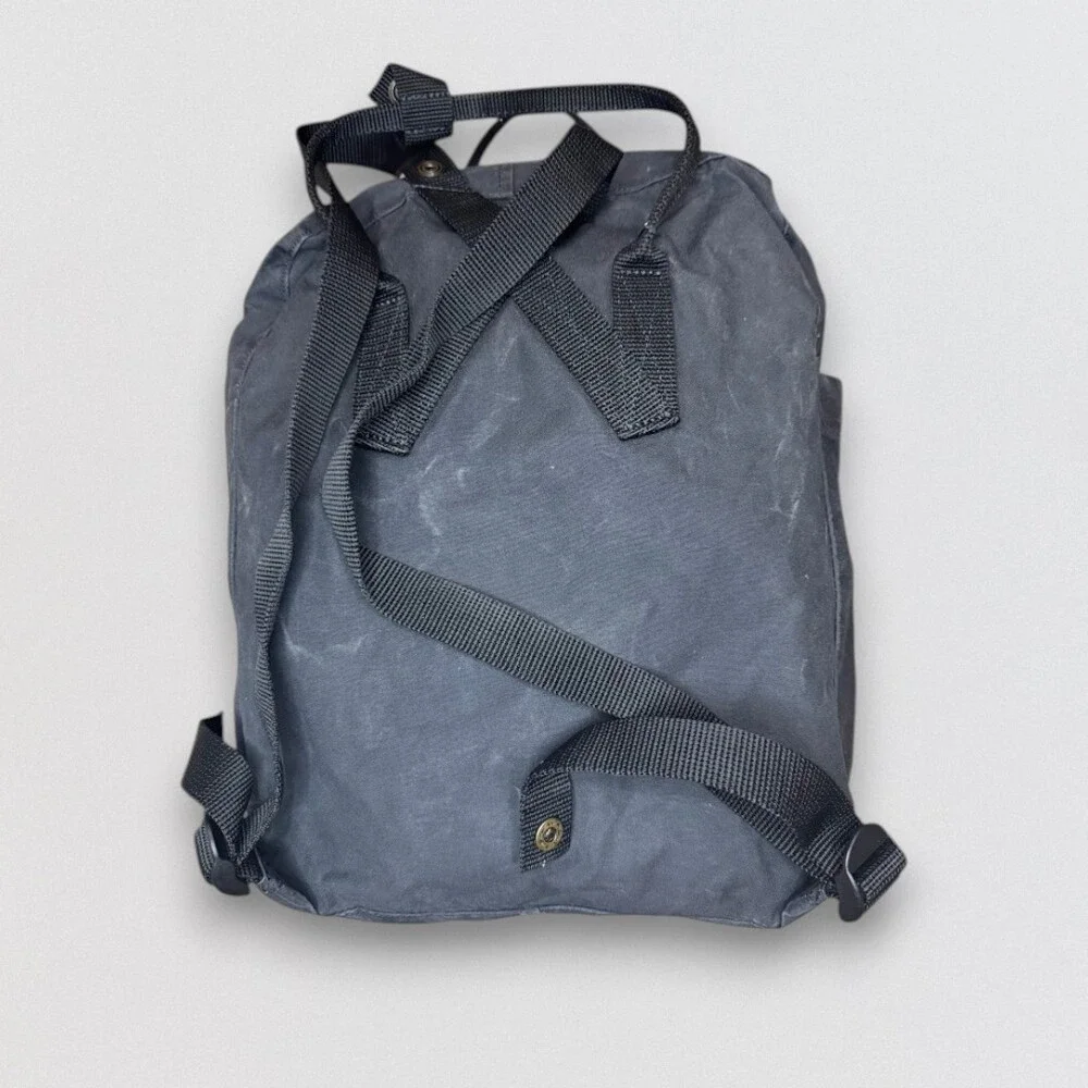 Black Everyday Laptop Travel Backpack 16L