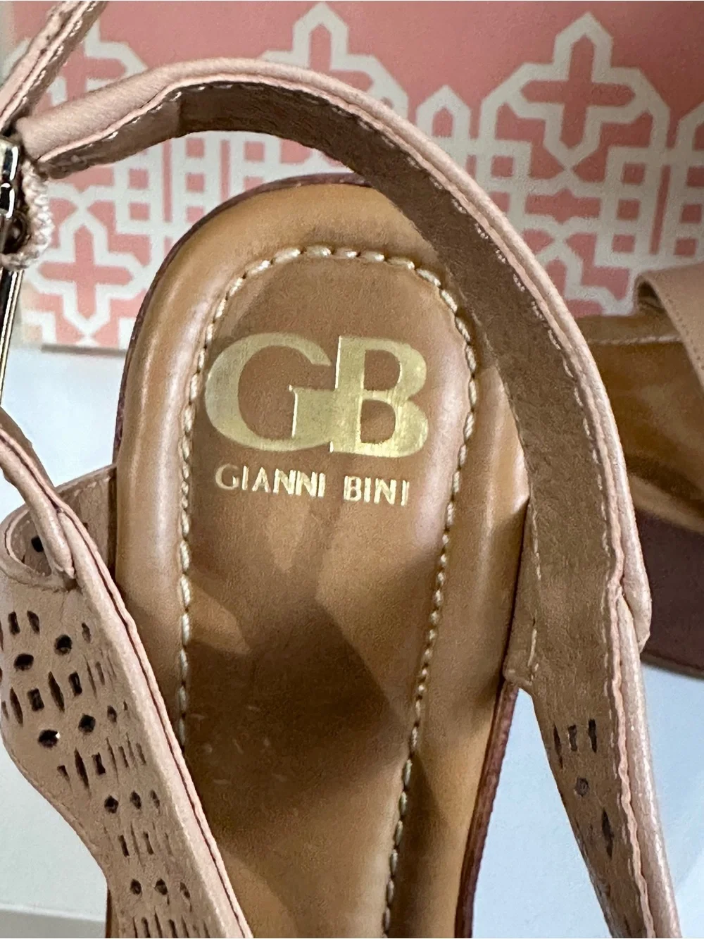 Gianni Bini sleek wedge