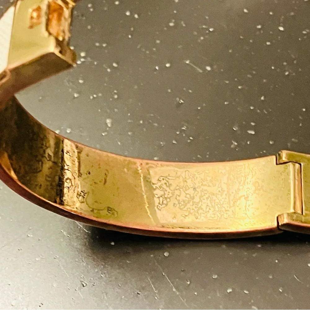Tory Burch- White Leather Inlay Hinged Bracelet in Gold. EUC