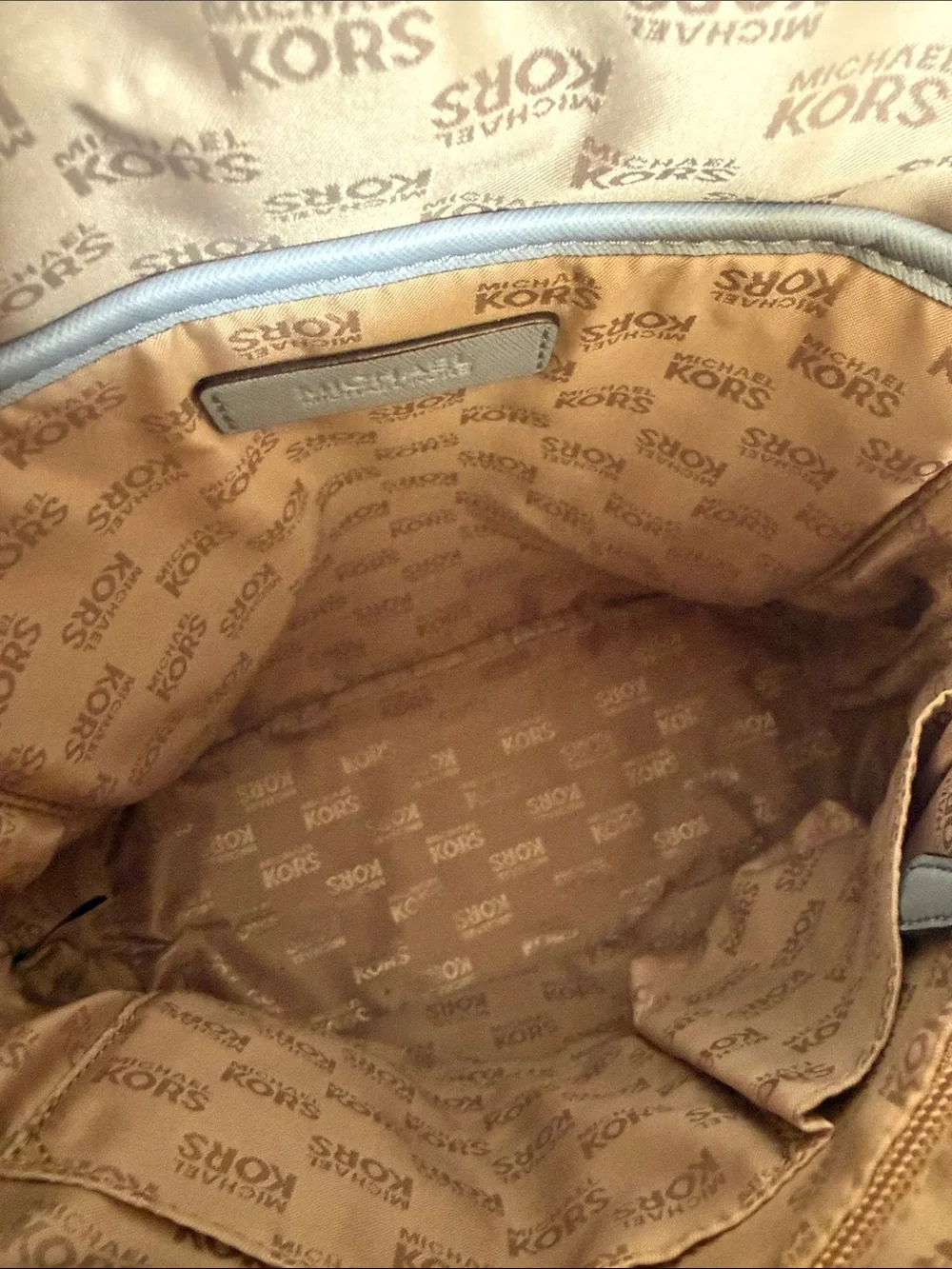 Michael Kors compact michael