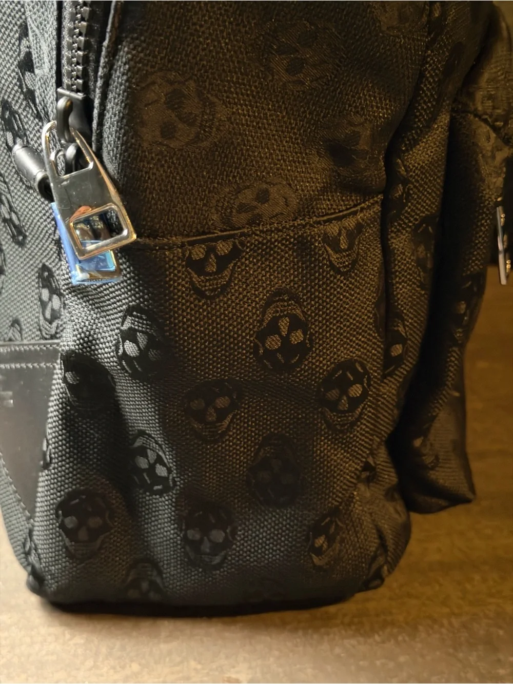 Alexander McQueen authentic alexander