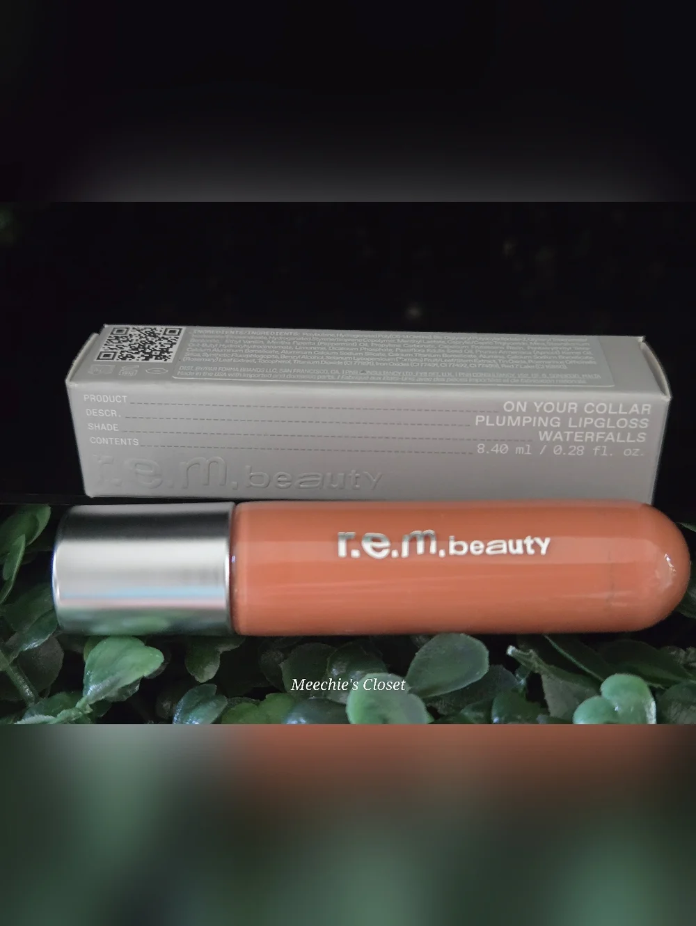 r.e.m. beauty On Your Collar Plumping Lip Gloss - Waterfalls - NIB​