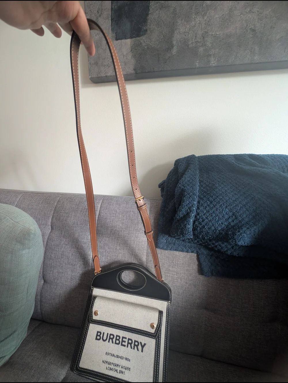Burberry elegant tote