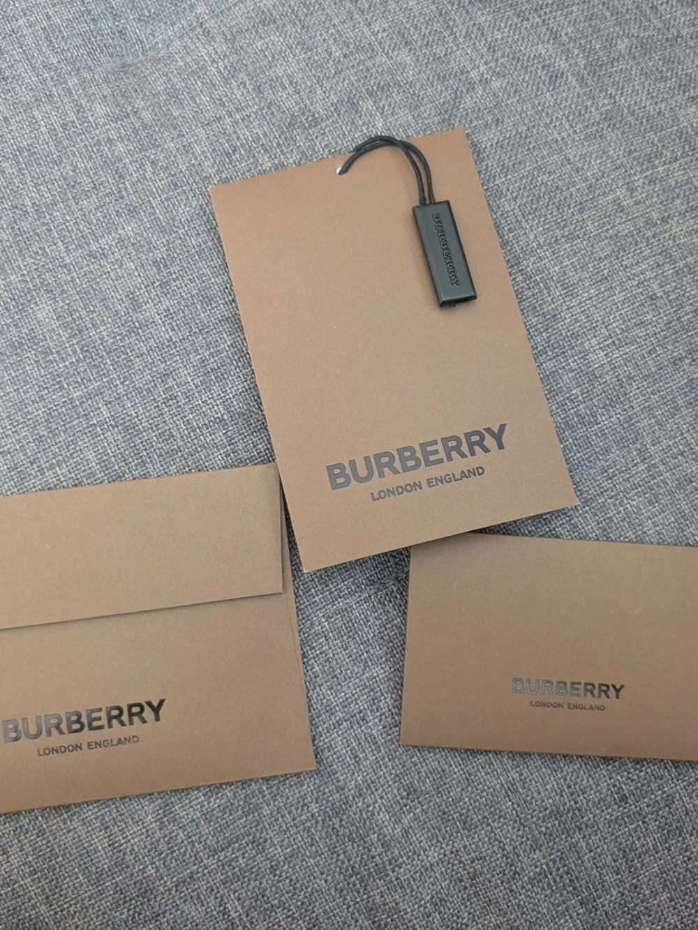 Burberry elegant tote
