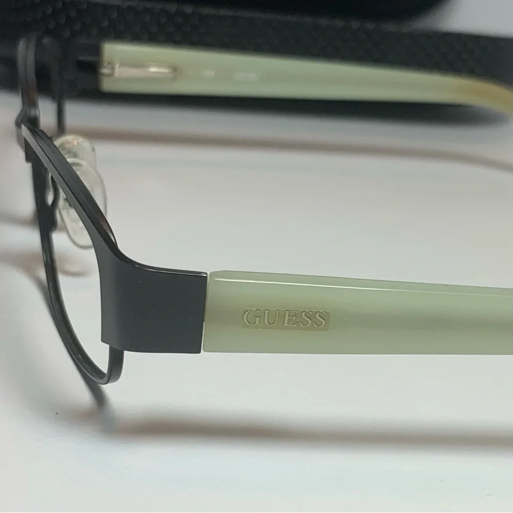 Guess full rim