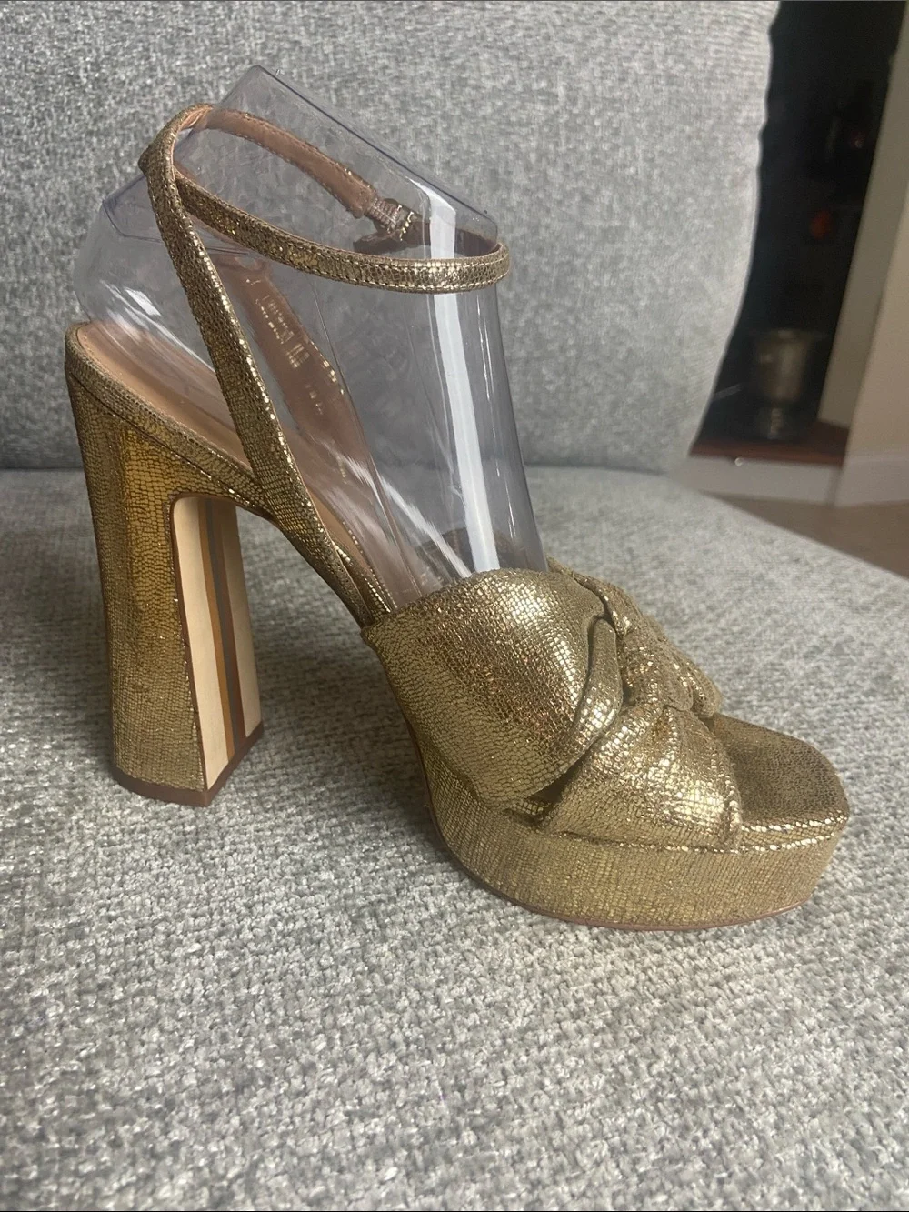Sam Edelman Gold Knotted Platform Slingback Heels size 9 M