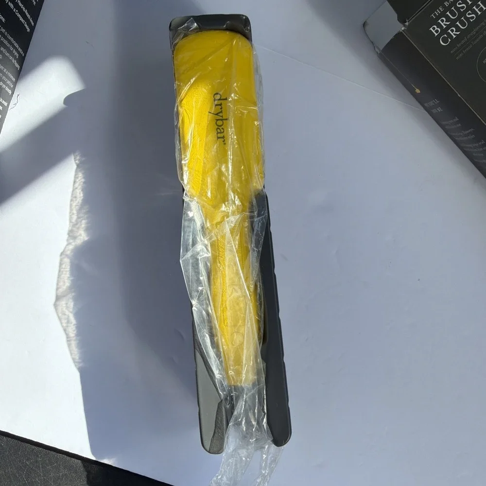 Drybar baby brush