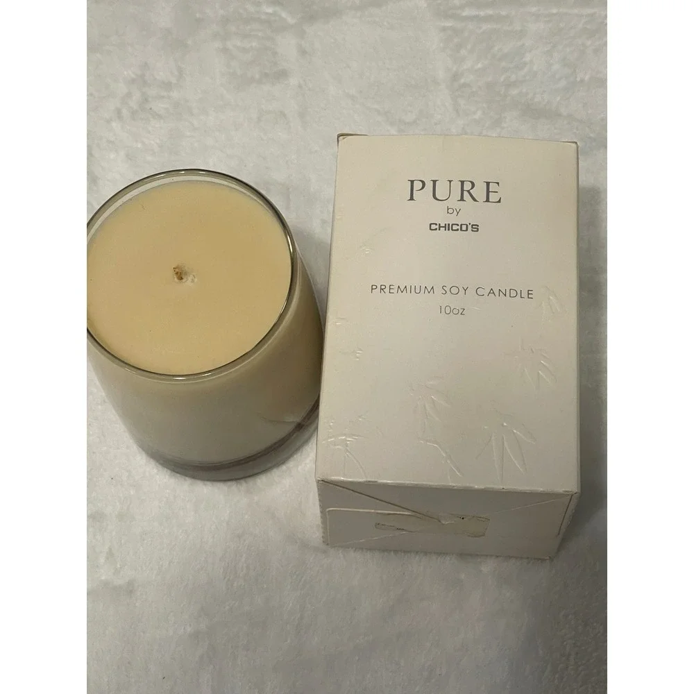 Pure by‎ Chico's Gardenia Premium Soy Candle 10 oz Glass Jar Boxed