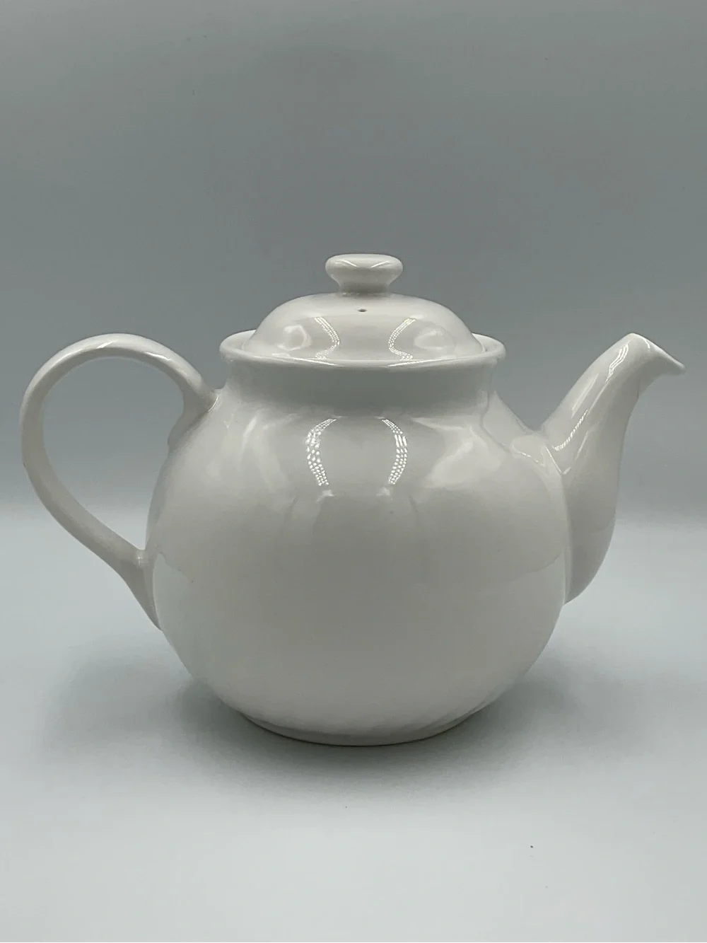 Vintage Corelle Coordinates Enhancements    1-Quart White Teapot
