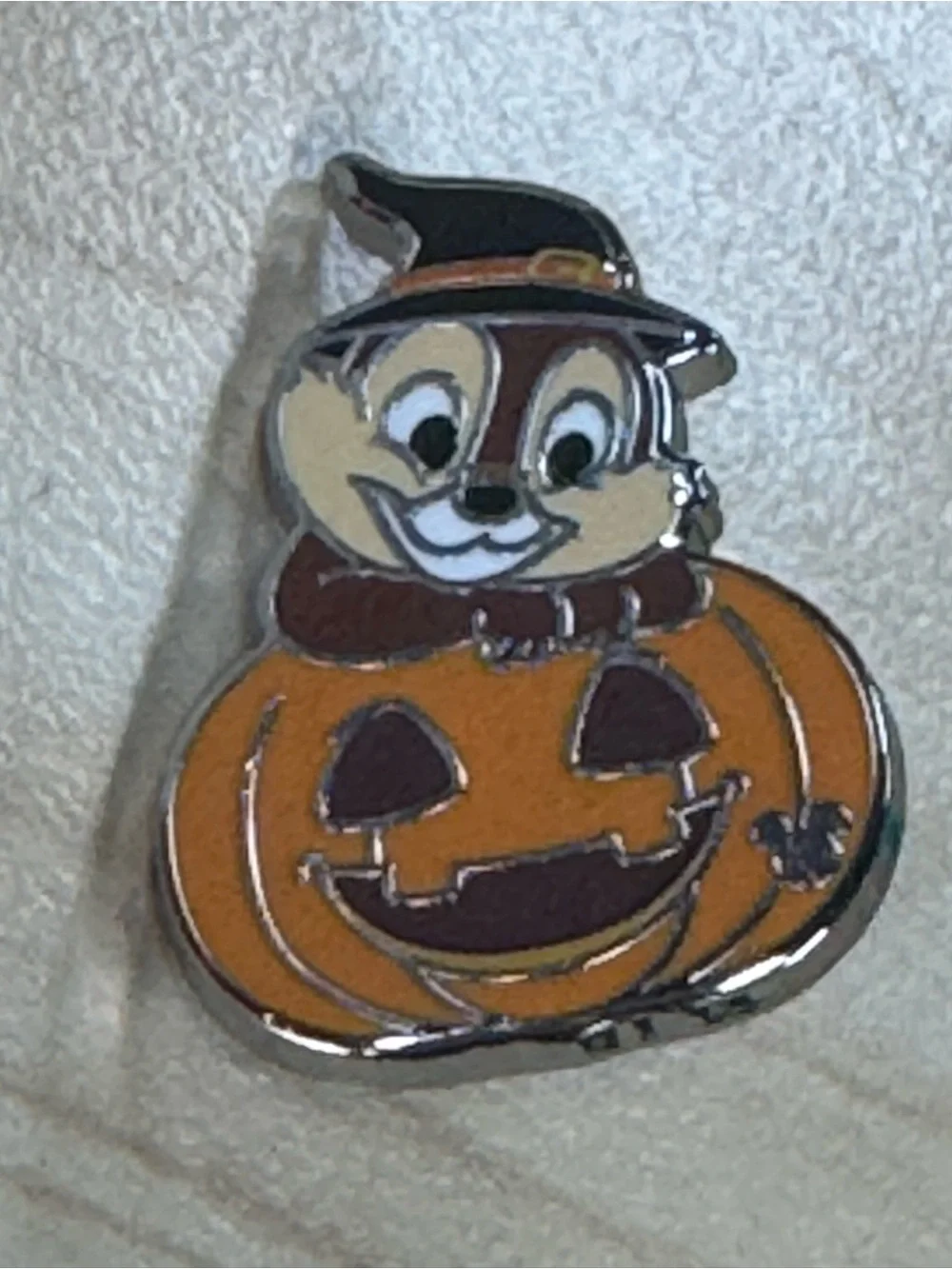 Disney 6 2026 Hidden Disney Series Wave A featuring Chip inside a Halloween