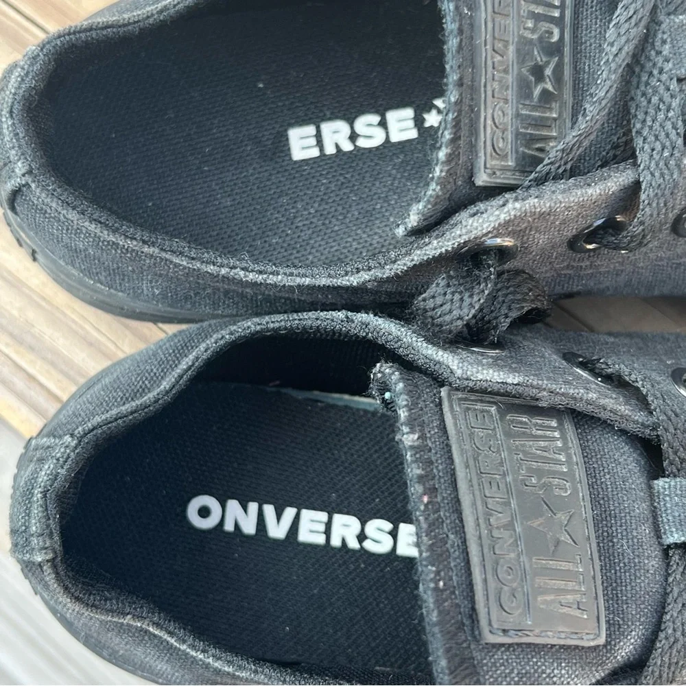 Converse all black