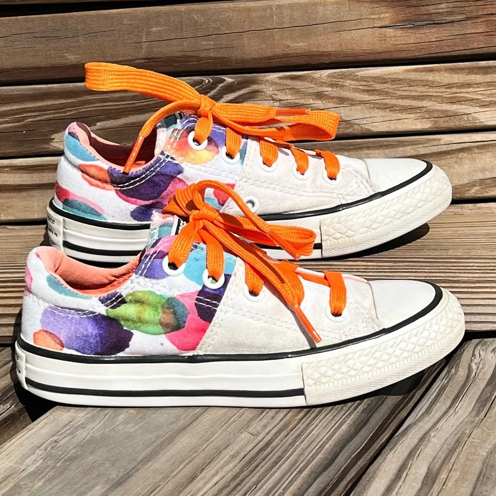 Converse white canvas