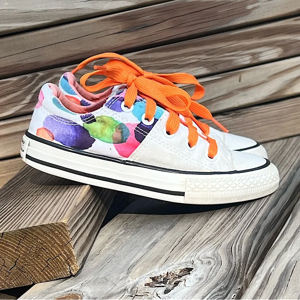 Converse white canvas