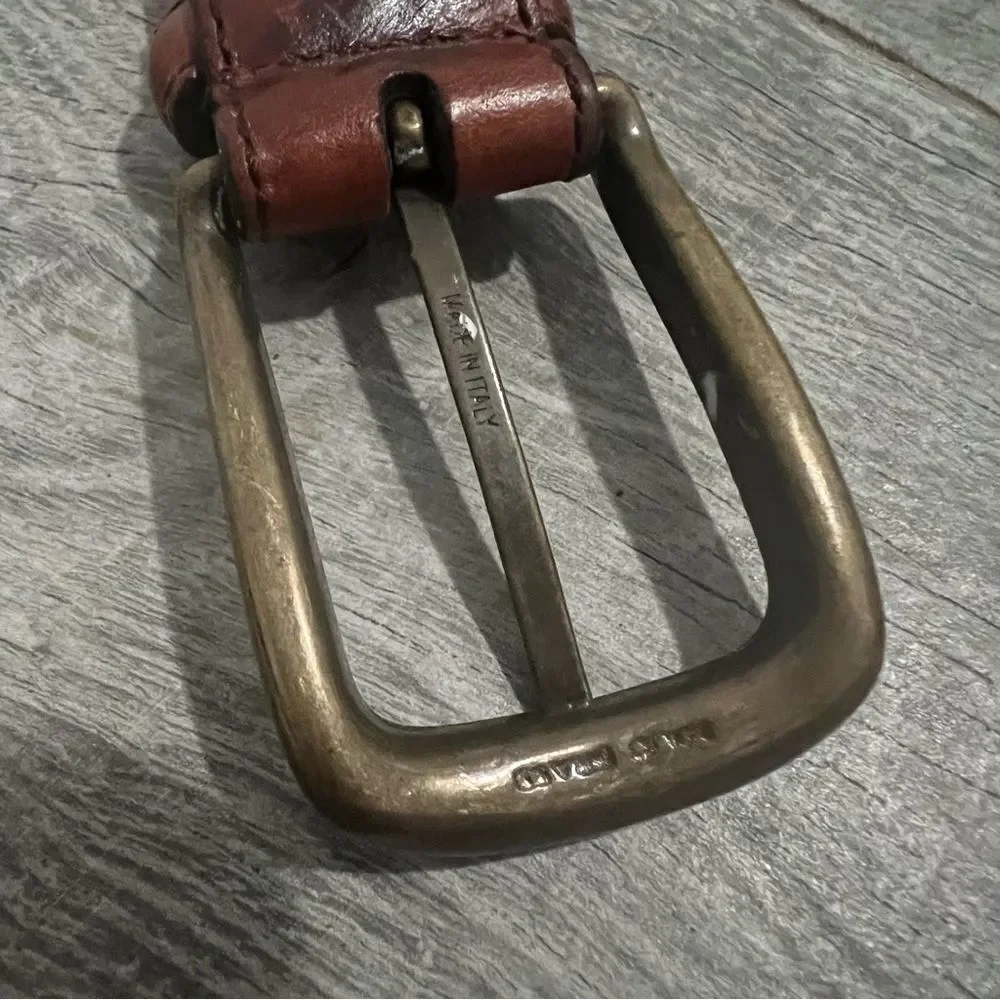 Vintage Coach Belt Size 32 L; 1.25”W Brown Cowhide Leather Brass Hardware