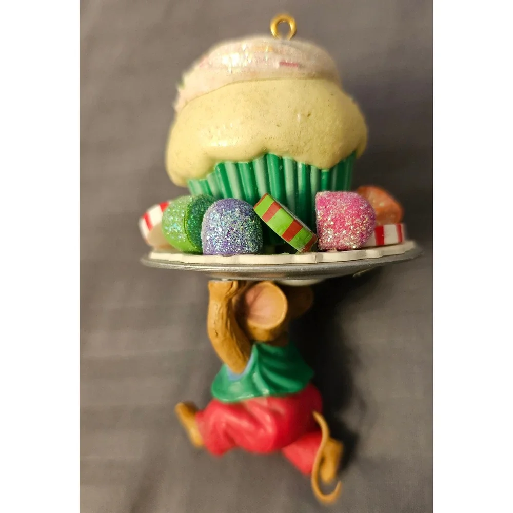 Carlton Cards Heirloom Mouse with Cupcake Lighted Christmas Ornament 1990s Boxed