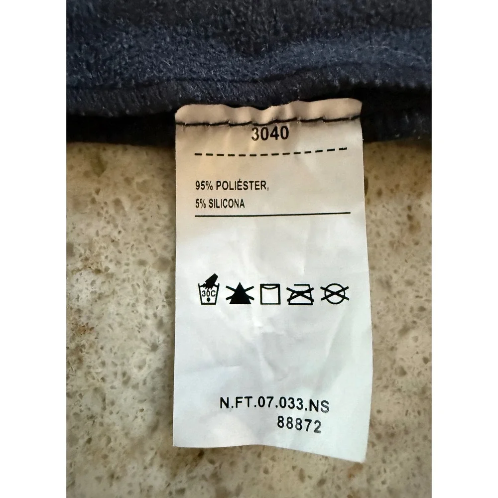 Nike fleece neck