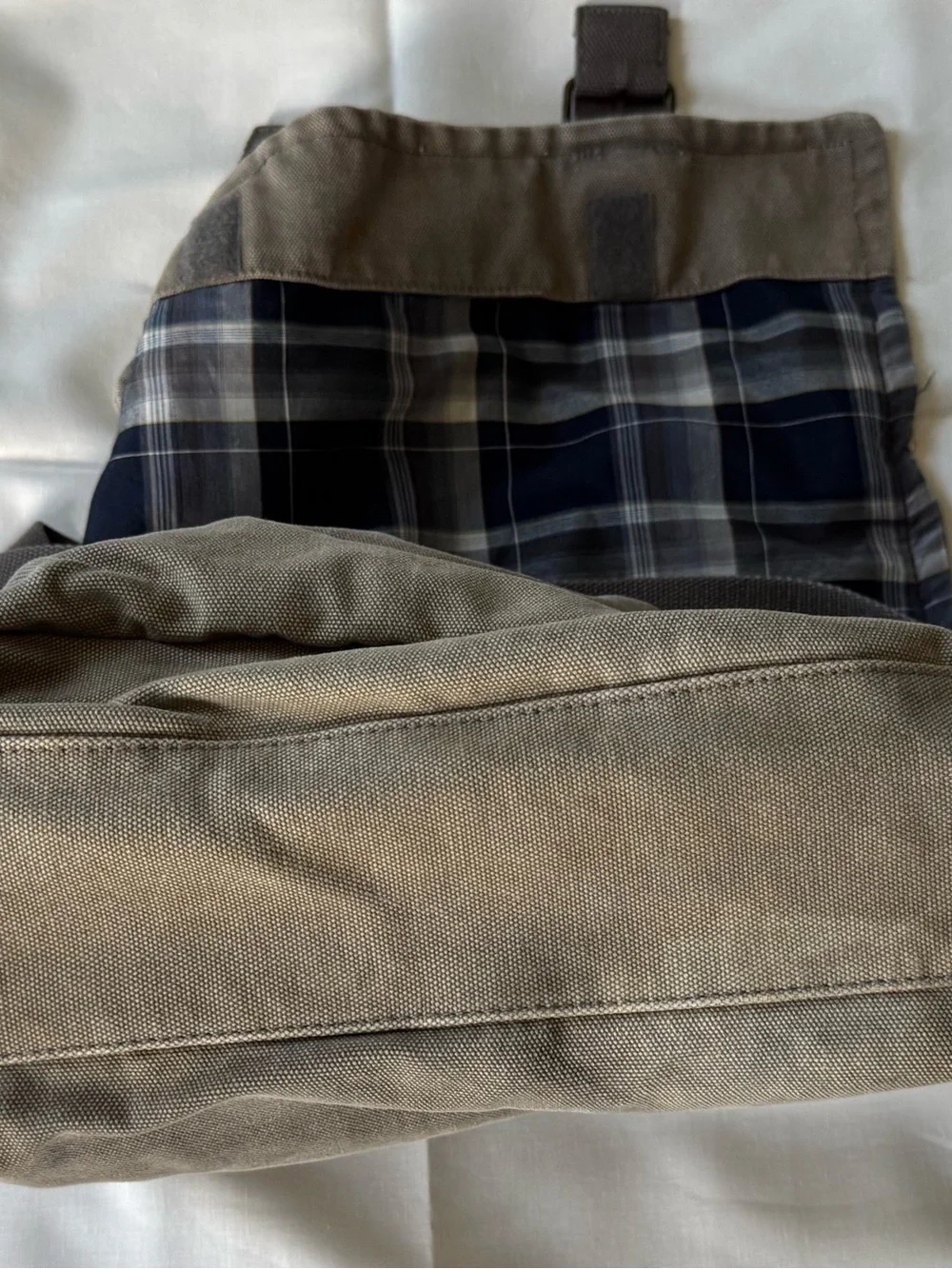 Aeropostale interior plaid