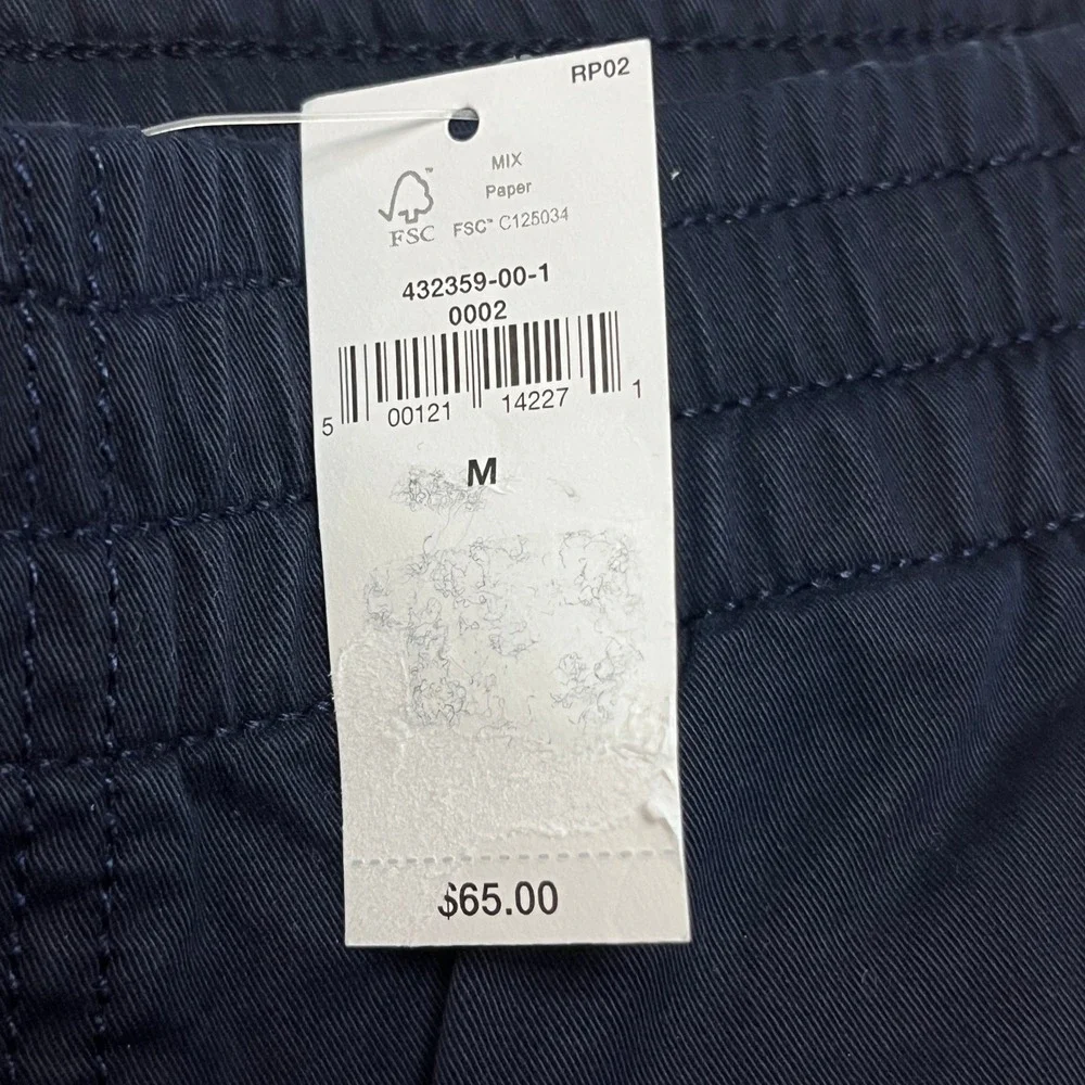 Banana Republic gorpcore description outdoor