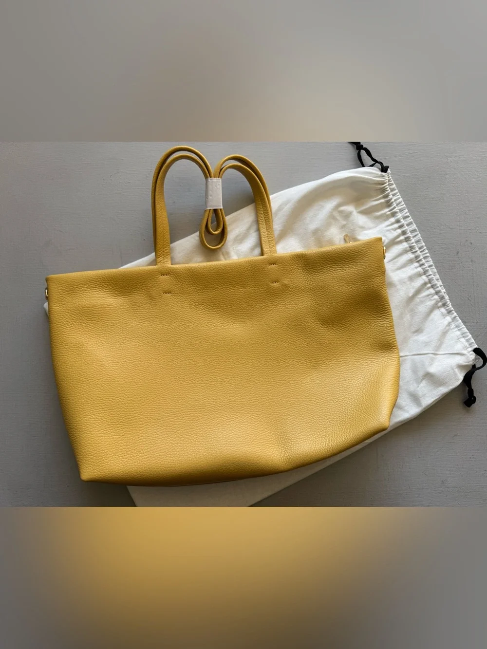 Cuyana brand new