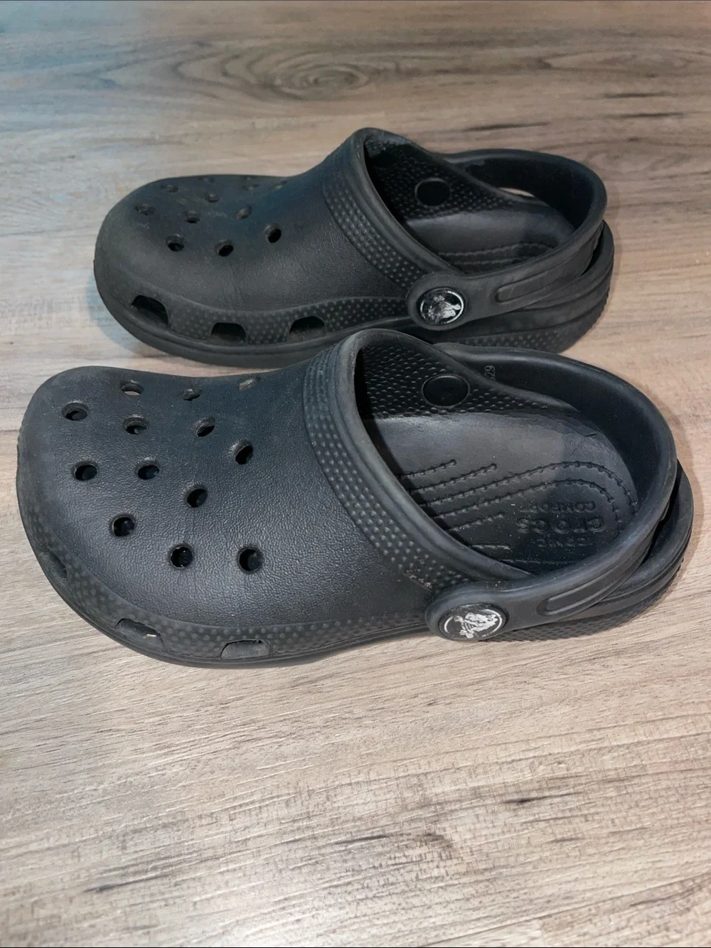 CROCS Kids Black Classic Clog with Heel Strap SIZE c10