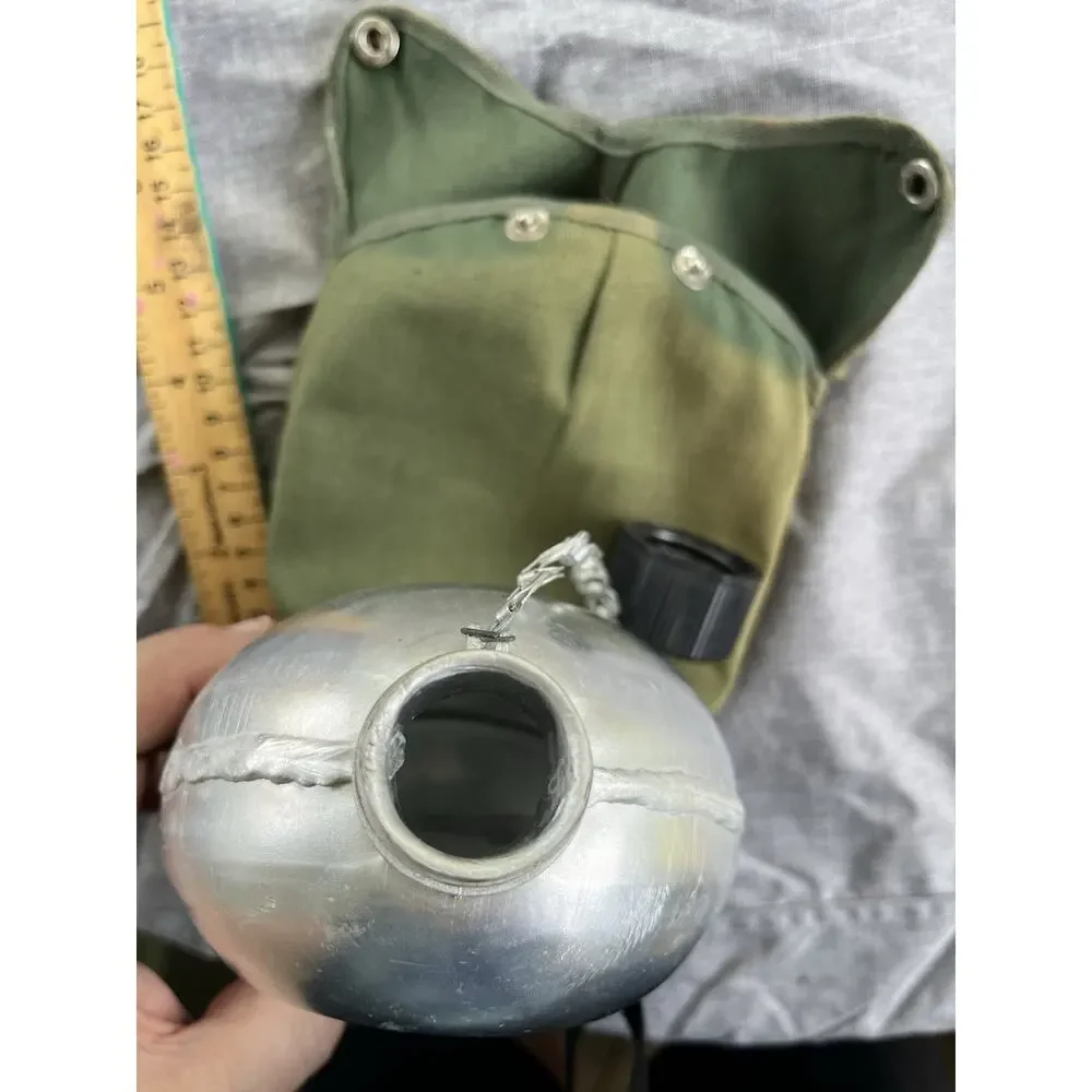 US Military Issue Vietnam Era Army USMC Water Canteen with Green Canvas Pouch U3