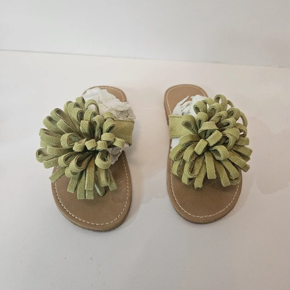 L'Amour Girls Flower Thong Sandal Suede Sz 9 NIB Lime Gr Coquette Core Princess