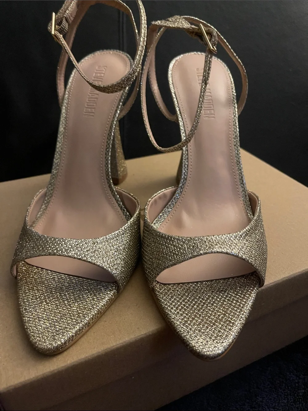 Steve Madden elegant metallic