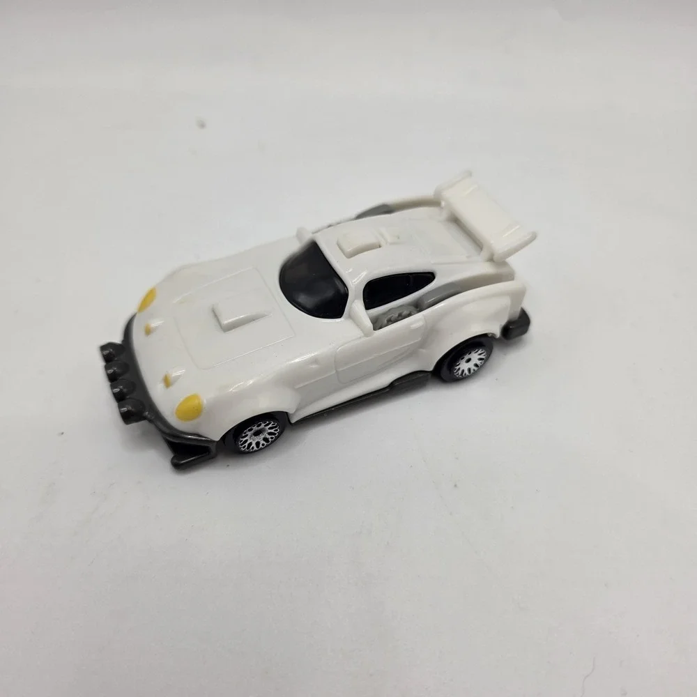 McDonald's Happy Meal‎ Toy Car White Sports Coupe 2019 Vietnam Collectible