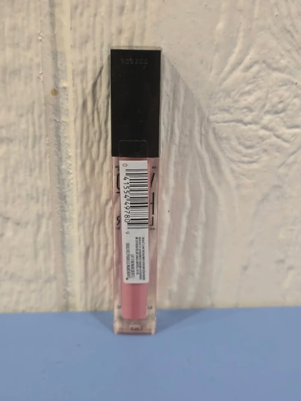 Maybelline pink application
