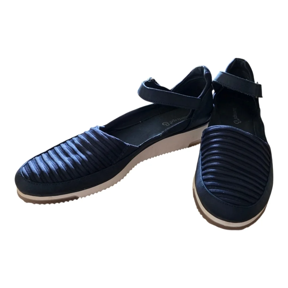 BareTraps womens harmony