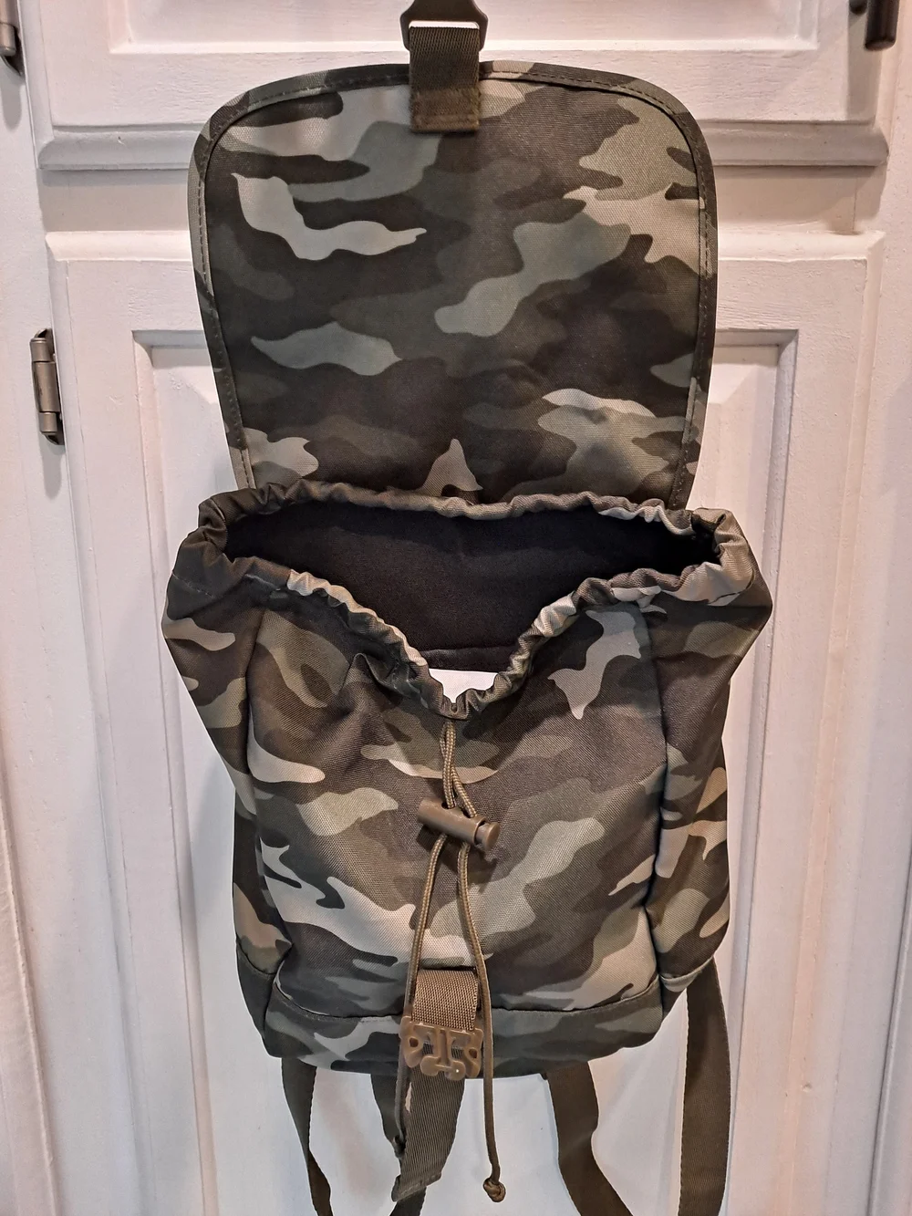 PINK Victorias Secret durable camo