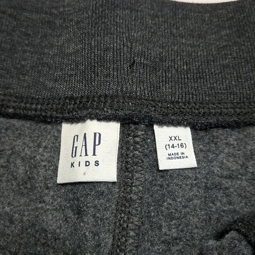 GAP new gray