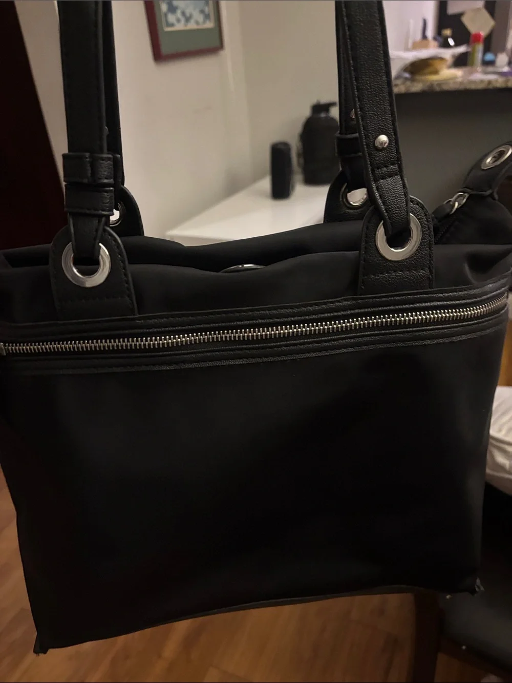 Tommy Hilfiger 12” 10”