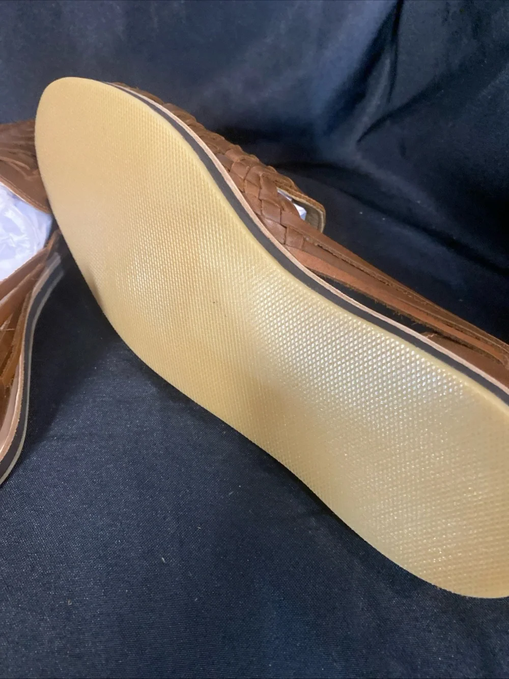 Nisolo canvas dust