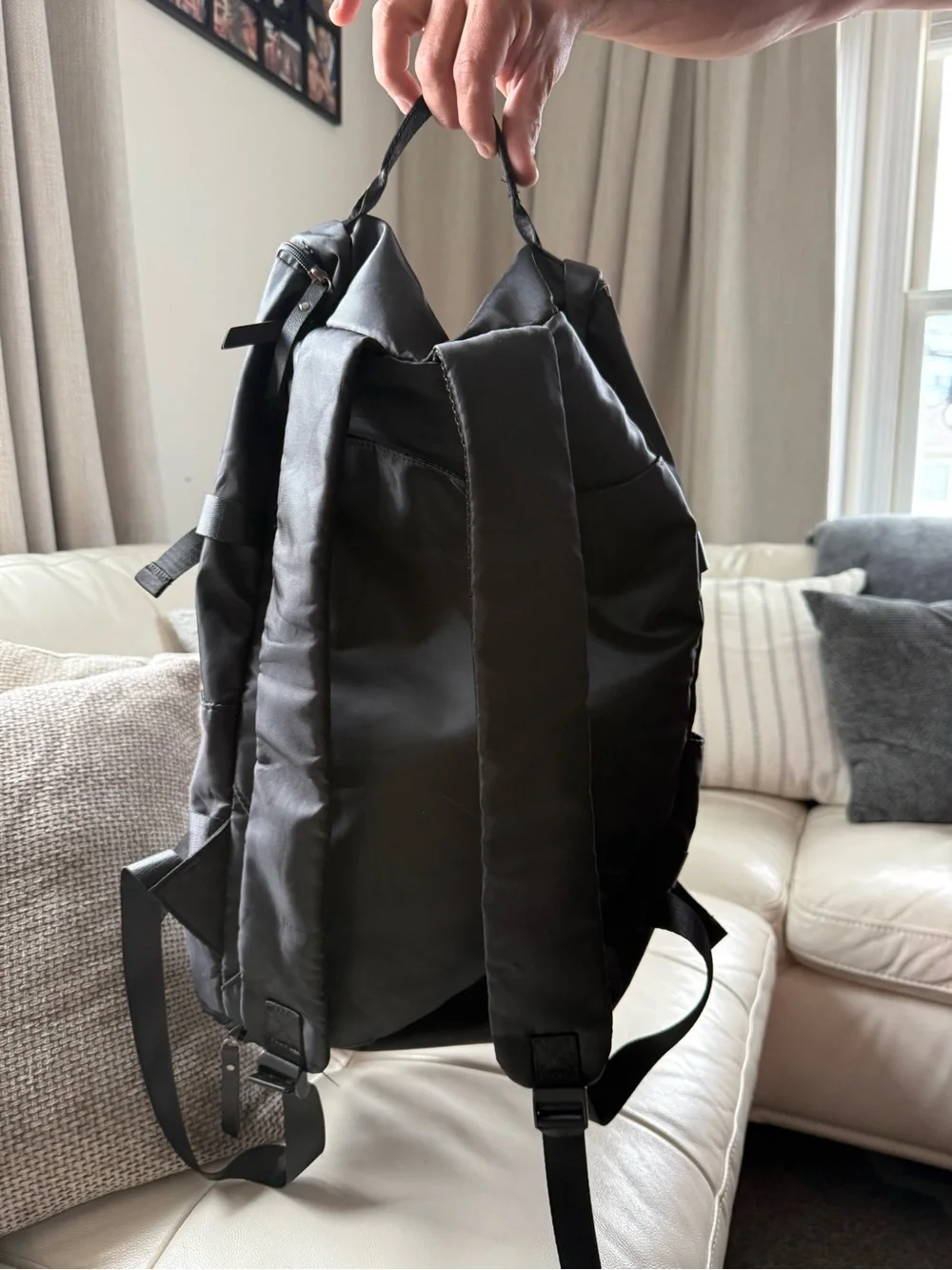 N/A black duffel