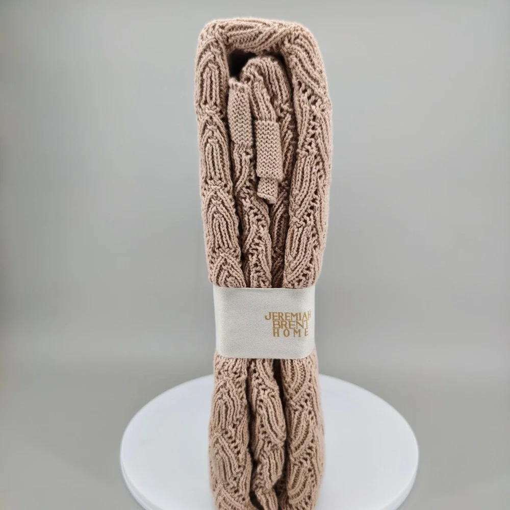 Jeremiah Brent Home Knitted Pointelle Scallop Throw Sand 50x60 100% Cotton NWT