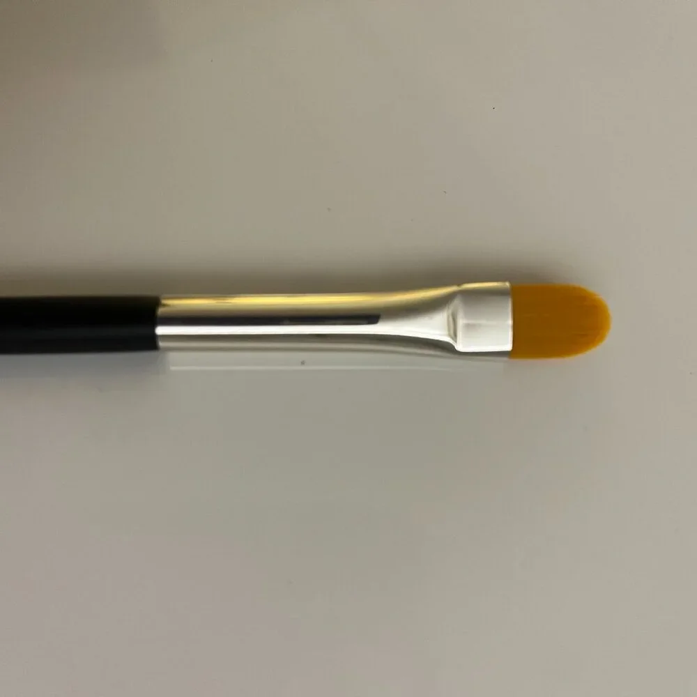 NARS Cosmetics #7 Flat Concealer Brush Brand New