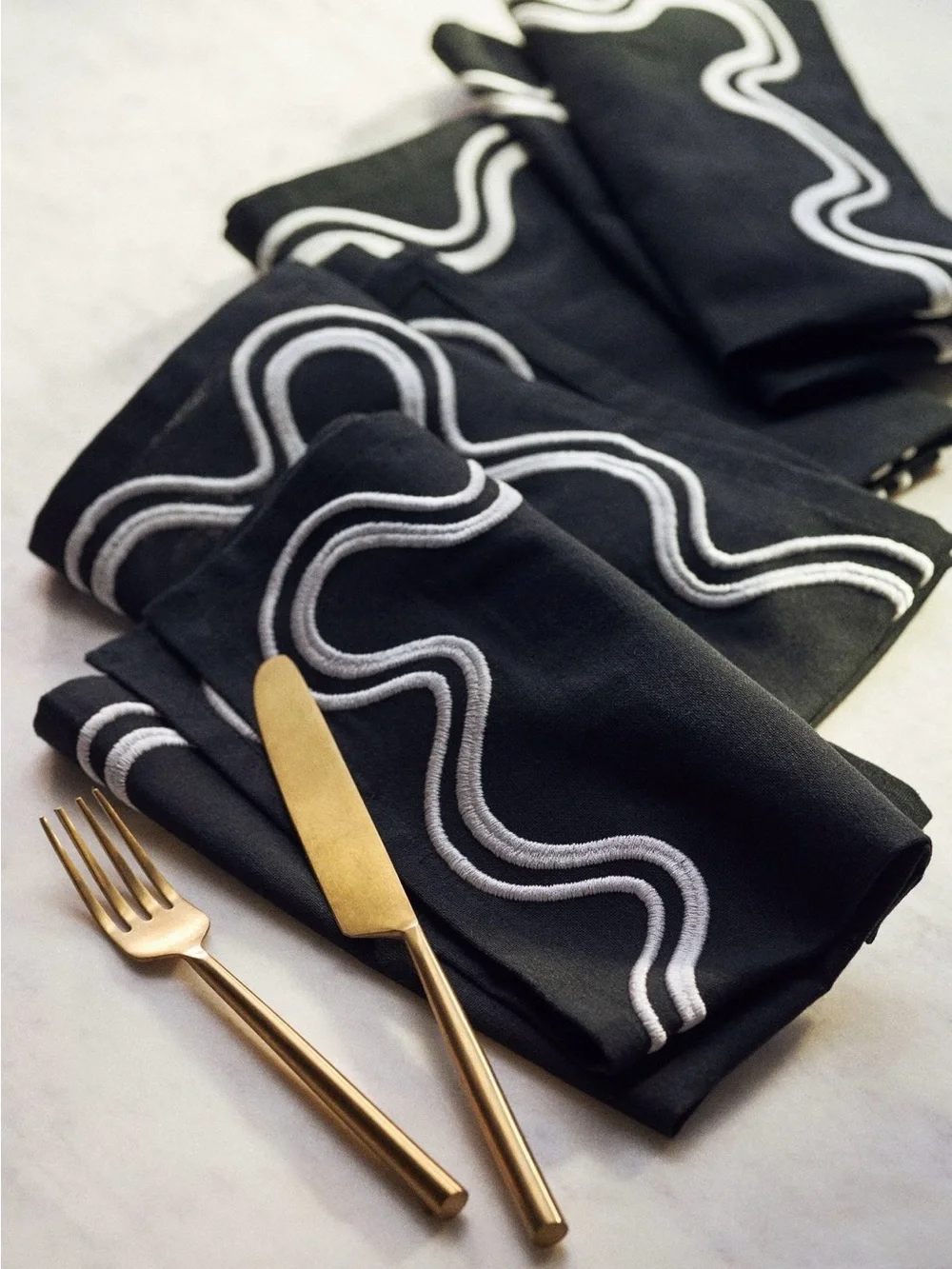 Anthropologie Black Napkins with White Embroidered Wave Trim, Black & White