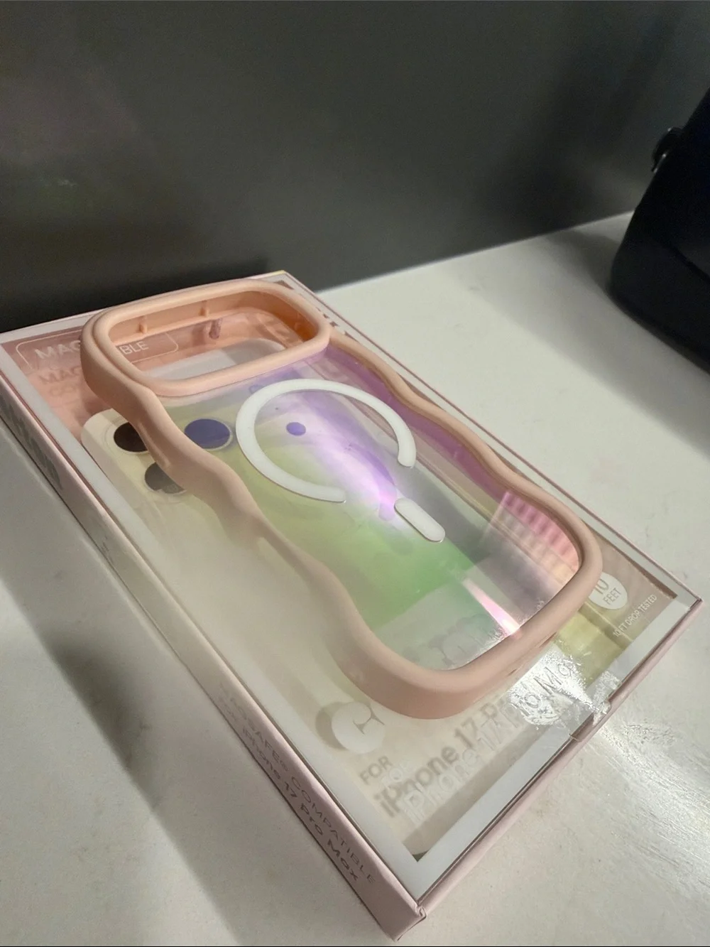 Cotton Case protective iridescent